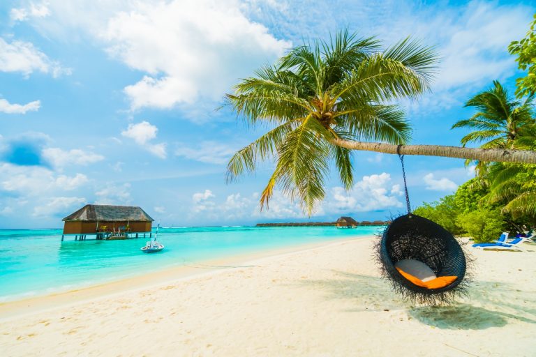 Πόσο κοστίζει ένα ταξίδι στις Μαλδίβες;