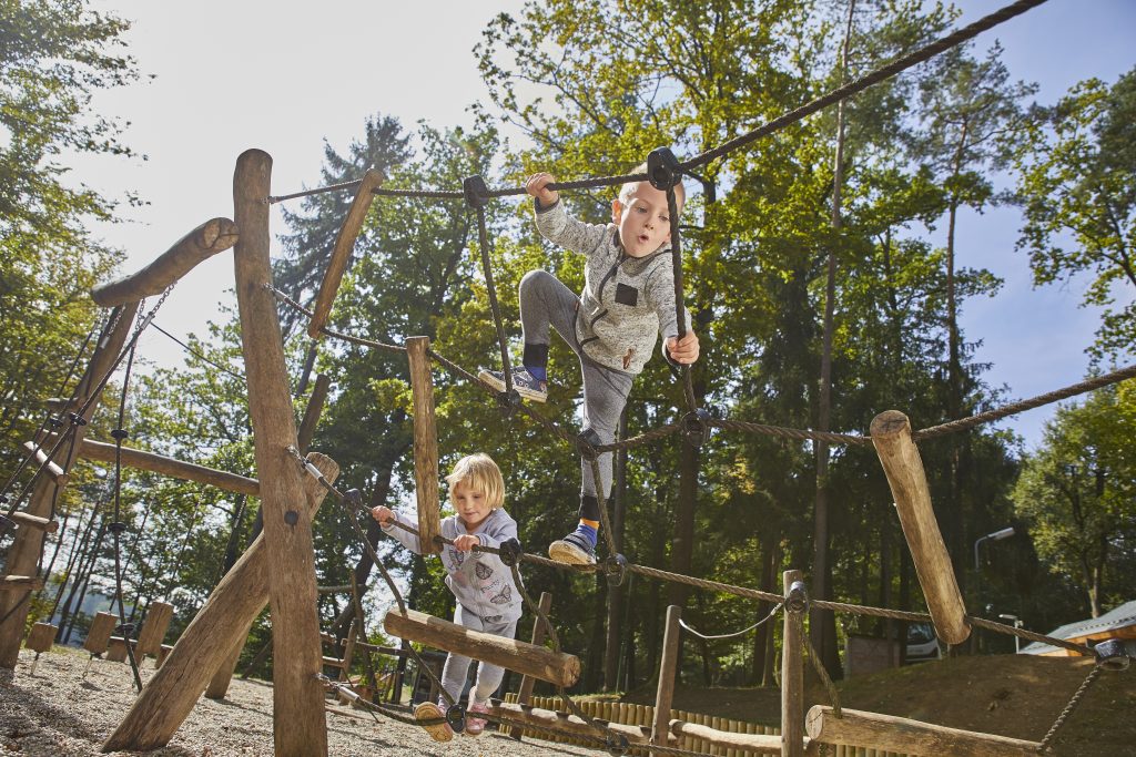 forest-playground-kids
