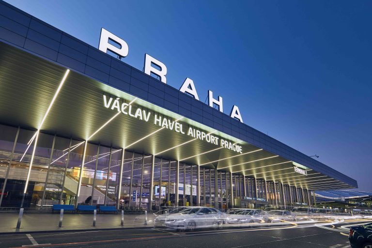 Μεταφορά από το αεροδρόμιο της Πράγας στο κέντρο της πόλης