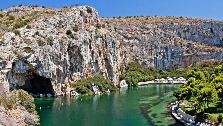 Αθηναϊκή Ριβιέρα: ανακαλύψτε τις καλύτερες παραλίες της Αττικής!