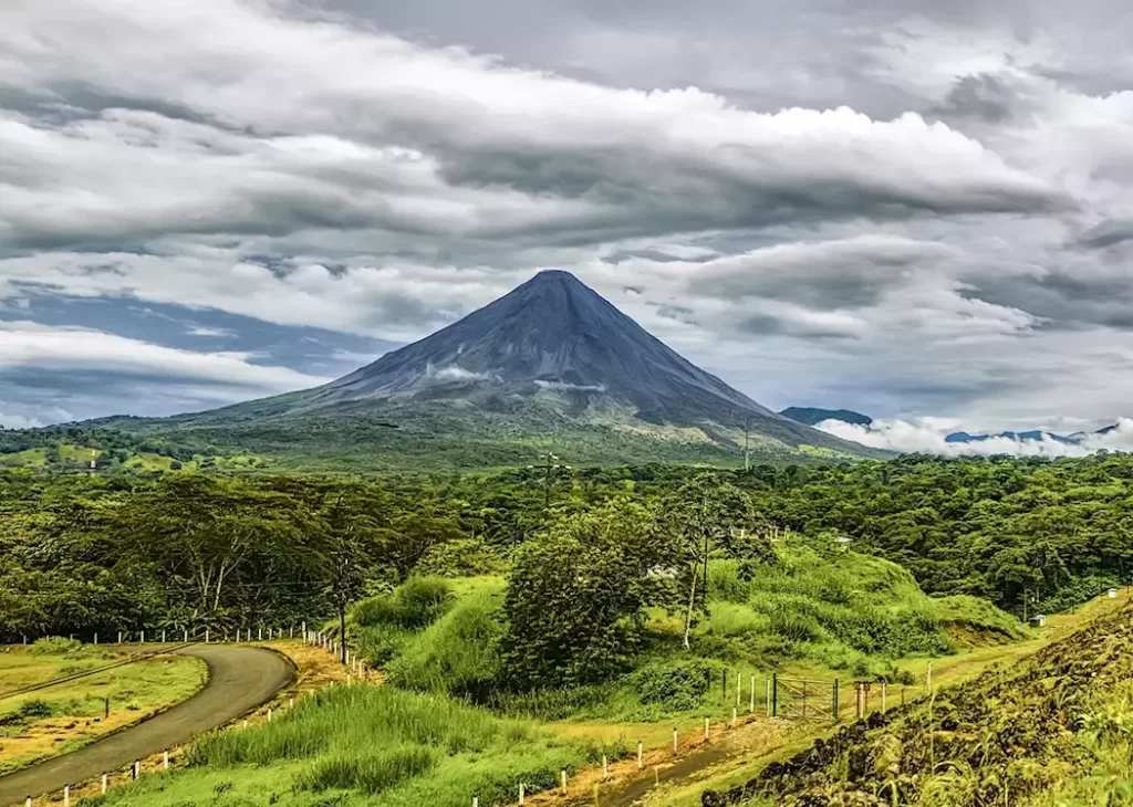 volcano-arenal-costa-rica